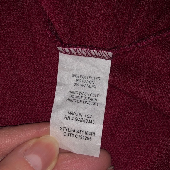 Sweet Lovely by Jen Cold shoulder long sleeve red tunic size 1X from Chic Soul - Picture 9 of 9